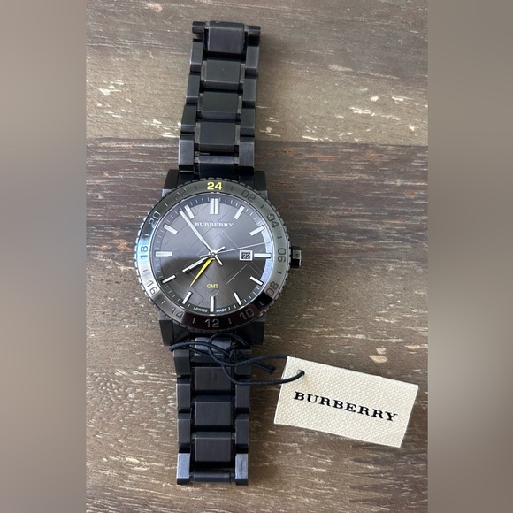Burberry Men’s Watch - Picture 11 of 16